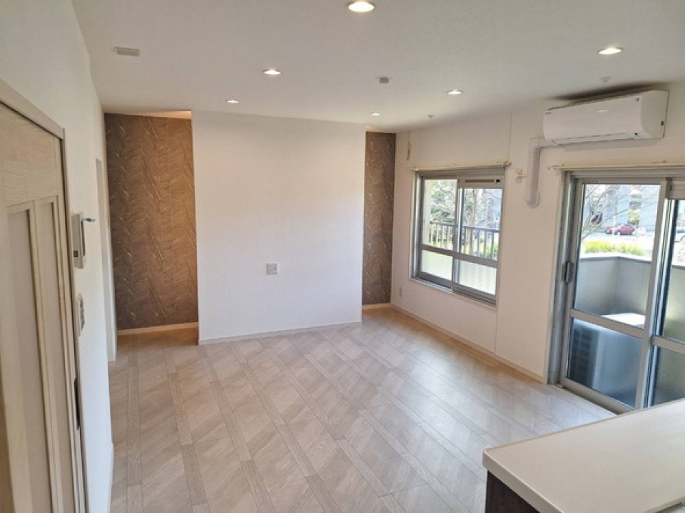 西小中台住宅1号棟203号室